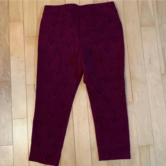 Chicos 3 Size US 16 XL Josie Stretch Botanical Slim Ankle Pants Cranberry Leaf - Picture 5 of 7